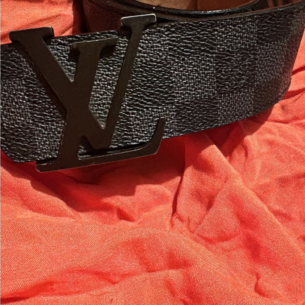 Original Louis Vuitton belt, M9609 - 105/ 42 . Gray & Black / checkered - Picture 4 of 5
